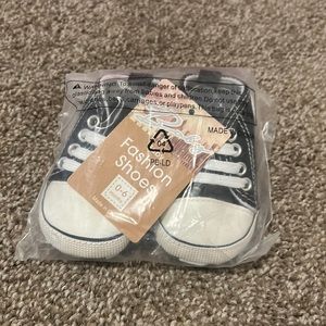 Crib shoes